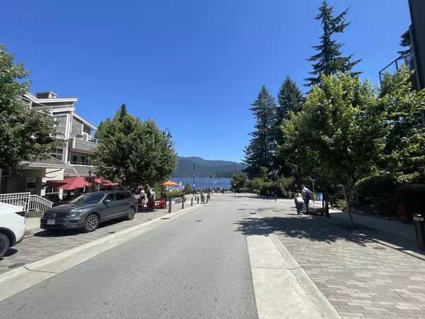 North Vancouver, BC V7G 1L2,4390 Gallant AVE #105C