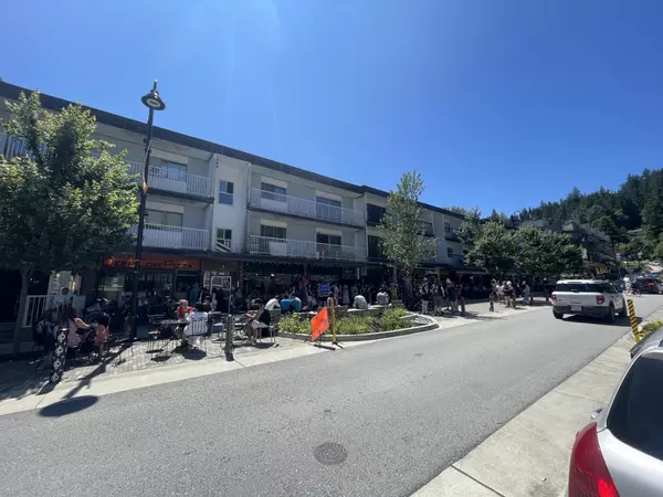 North Vancouver, BC V7G 1L2,4390 Gallant AVE #105C