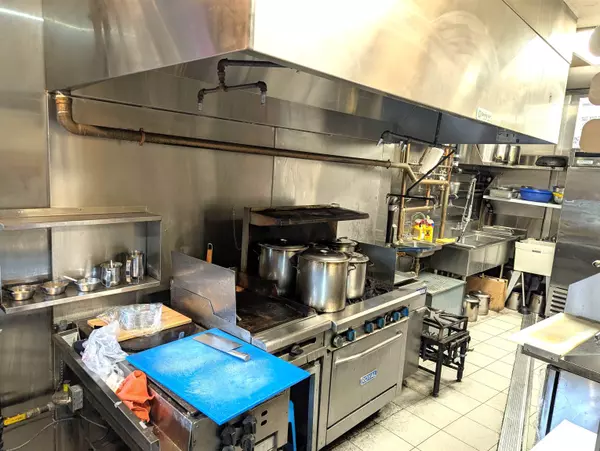 Coquitlam, BC V3K 6L6,1163 Pintree WAY #2106