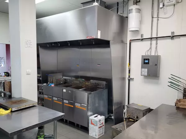 New Westminster, BC V3L 3X5,450 E Columbia ST #103