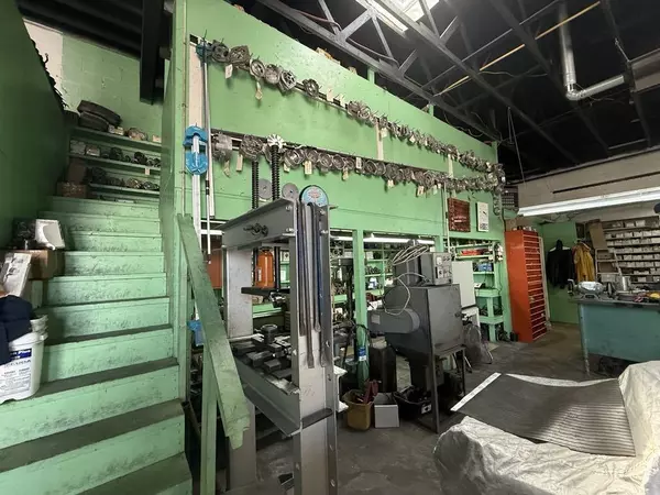 Chilliwack, BC V2P 1L3,45940 Railway AVE #2