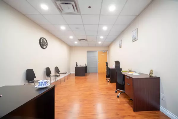 Vancouver, BC V6Z 2R4,970 Burrard ST #241