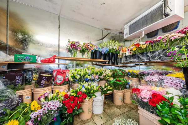 4500 Kingsway #2820 Burnaby, BC V5H 2A9