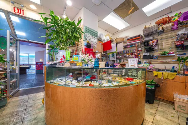 4500 Kingsway #2820 Burnaby, BC V5H 2A9