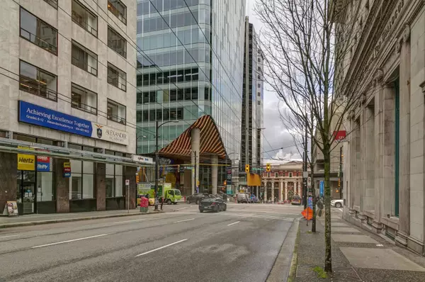 515 W Pender ST #227 Vancouver, BC V6B 6H5