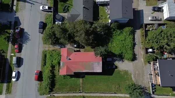 1246 Victoria ST, Squamish, BC V8B 0P7