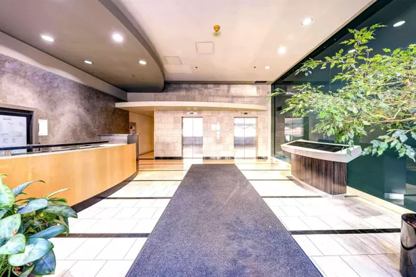 Richmond, BC V6Y 2B2,6081 No. 3 RD #822