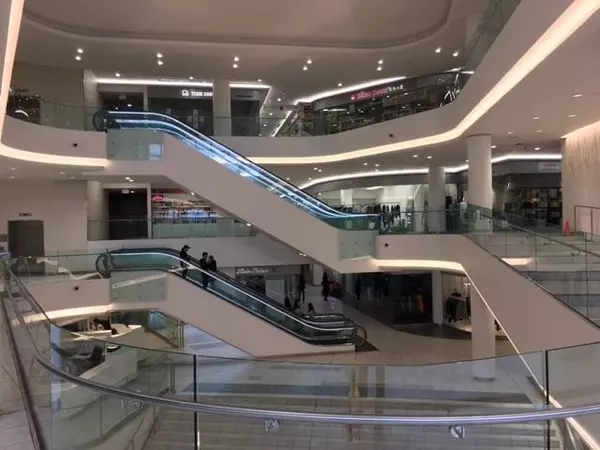 Richmond, BC V6X 0J8,4000 No. 3 RD #2010