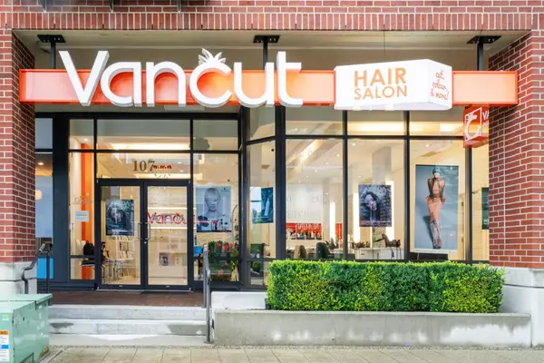 2957 Glen DR #107, Coquitlam, BC V3B 0B5