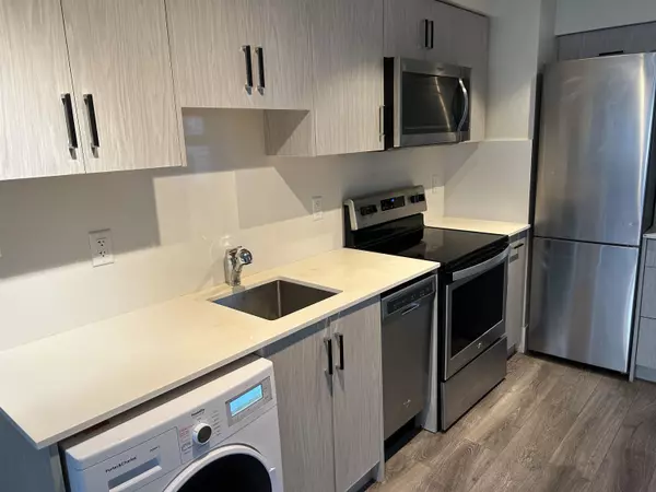 Vancouver, BC V6P 4J2,8687 Selkirk ST