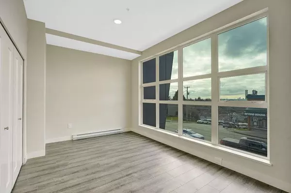 395 Ellesmere AVE #203 Burnaby, BC V5B 1R2