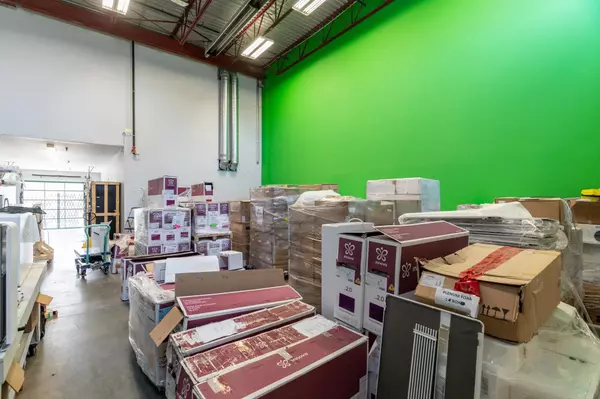 Port Coquitlam, BC V3C 6N2,2071 Kingsway AVE #704