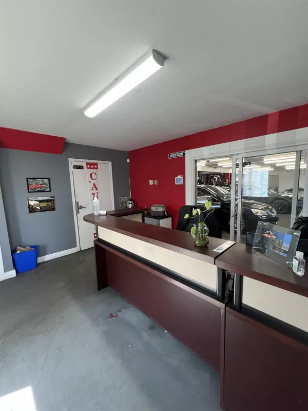 Vancouver, BC V6P 3S8,8828 Heather ST #111/112