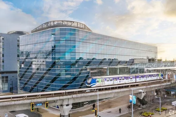 4000 No. 3 RD #5010, Richmond, BC V6X 0J8