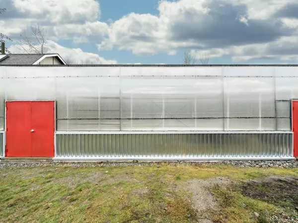 17430 Kennedy RD Pitt Meadows, BC V3Y 1Z1