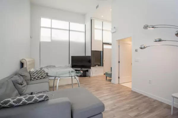 4983 Imperial ST Burnaby, BC V5H 0J8