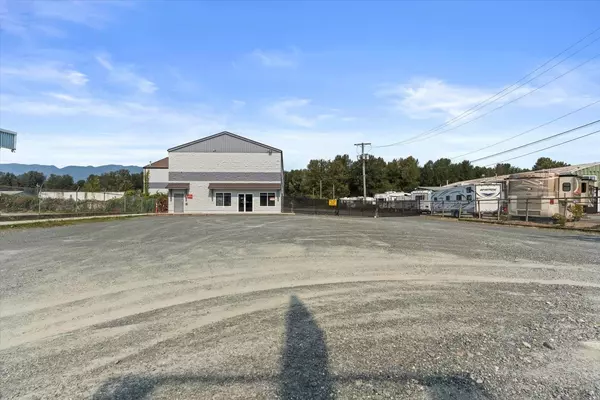 Chilliwack, BC V2R 4H3,44755 Yale RD