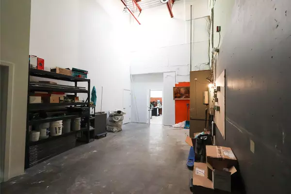 Surrey, BC V3V 8C3,12332 Pattullo PL #108