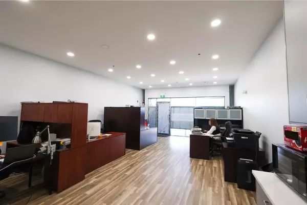 Surrey, BC V3V 8C3,12332 Pattullo PL #108