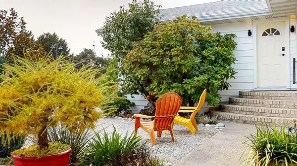 Sechelt, BC V0N 3A0,5754 Cowrie ST