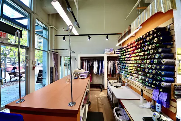 Port Moody, BC V3H 0E6,201 Morrissey RD #1