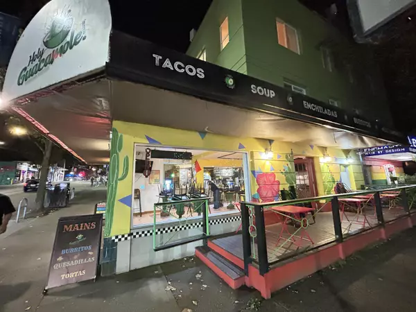 Vancouver, BC V6G 2L7,805 Denman ST