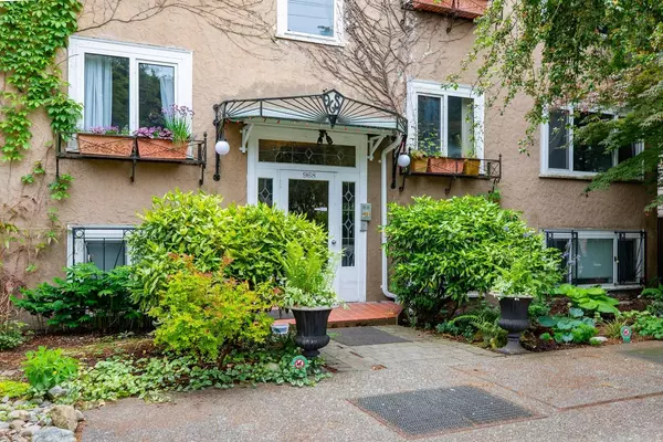 968 Nicola ST, Vancouver, BC V6G 2C8