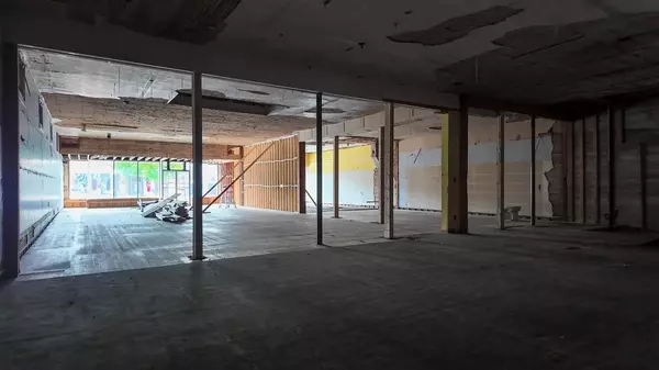 Mission, BC V2V 1G5,1 AVE #33147-33151