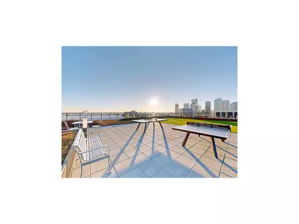 Vancouver, BC V5X 3A2,8250 Manitoba ST #370