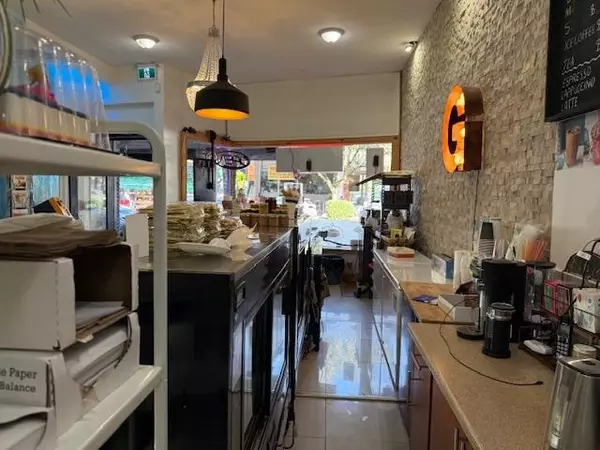 West Vancouver, BC V7T 1B7,1460 Marine DR