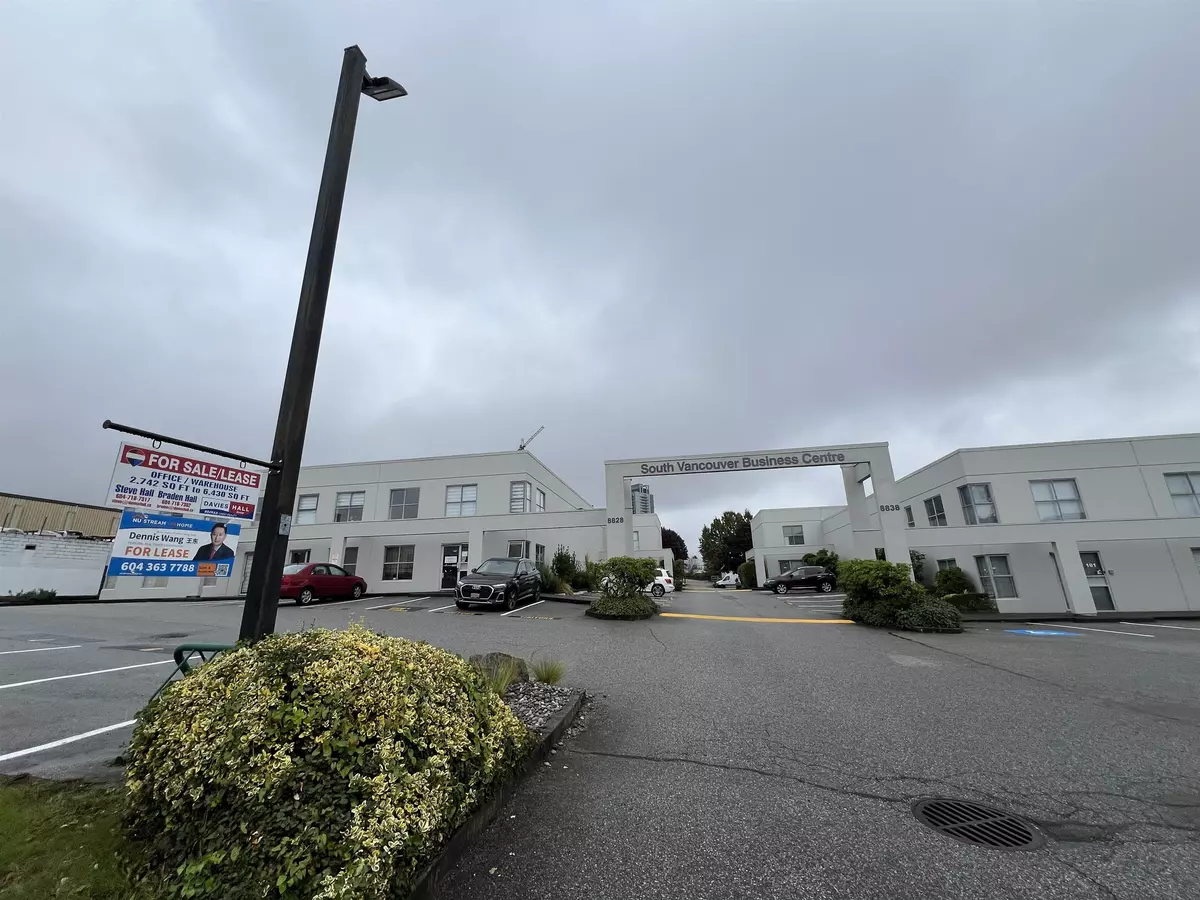 Vancouver, BC V6P 3S8,8828 Heather ST #105