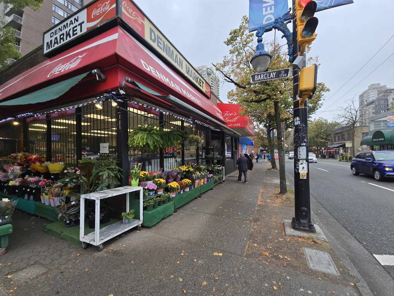 940 Denman ST, Vancouver, BC V6G 2M1