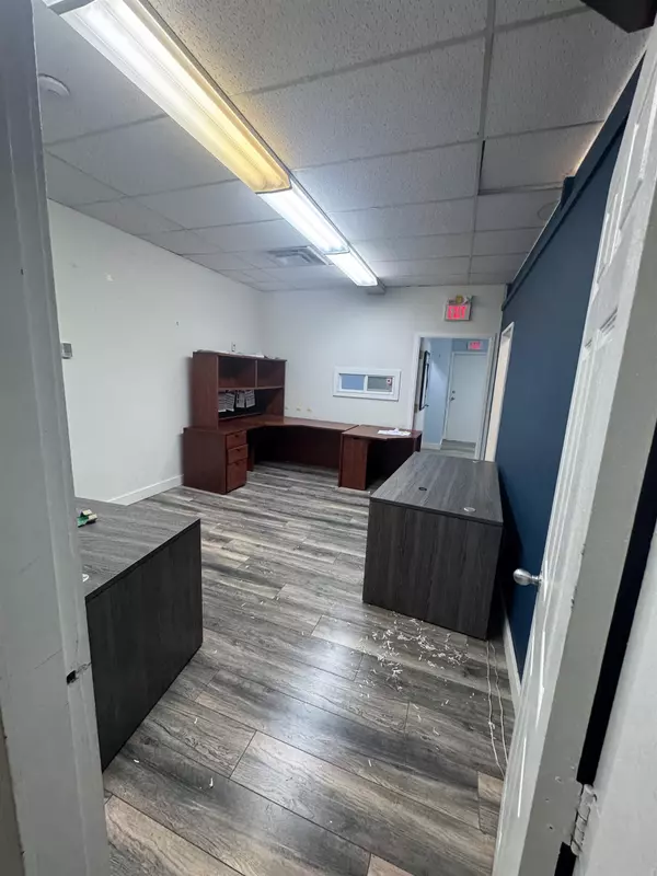 Mission, BC V0V 0V0,33103 1 AVE #204A