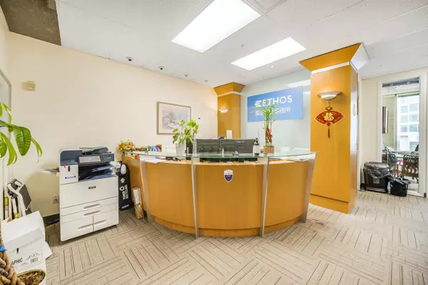 Burnaby, BC V5H 4T9,4538 Kingsway #605