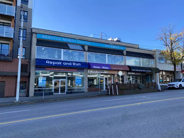 Vancouver, BC V6J 1M5,1926 W 4th AVE #101