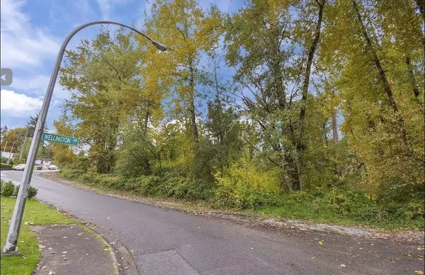 14409 115 AVE, Surrey, BC V3R 5Y2