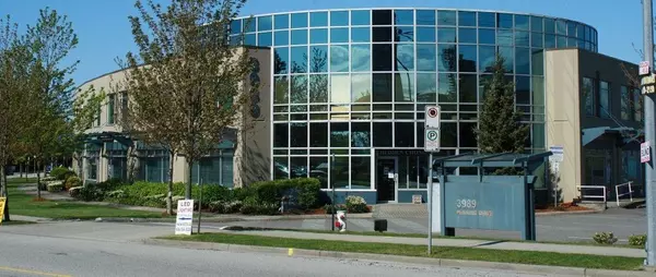 3989 Henning DR #123, Burnaby, BC V5C 6P8