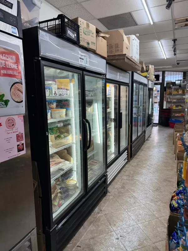 New Westminster, BC V3M 4K7,919 12th ST