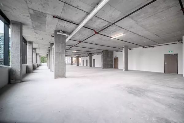 Burnaby, BC V5C 4B3,4279 Dawson ST #215