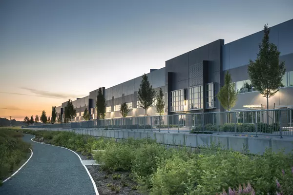 19055 Airport WAY #606-607, Pitt Meadows, BC V3Y 0G4