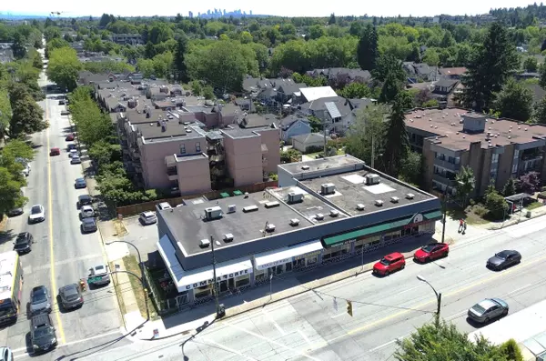 3208 Oak ST, Vancouver, BC V6H 2L3