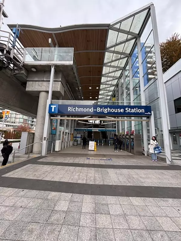 6061 No. 3 RD #100 Richmond, BC V6Y 2B2