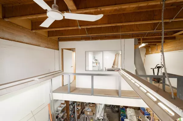 Port Coquitlam, BC V3C 2Z1,2330 Tyner ST #3