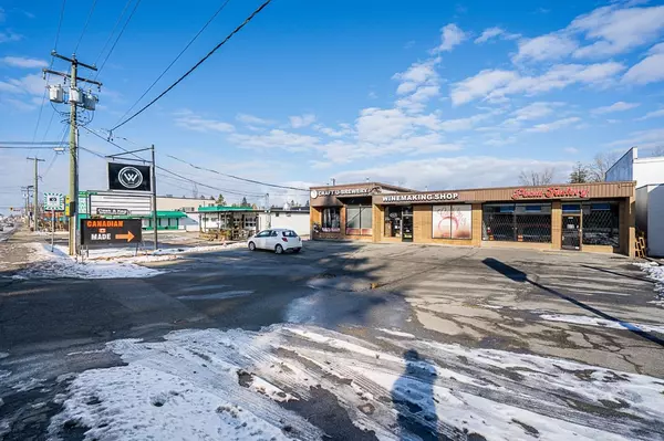 Maple Ridge, BC V2X 2R2,20767 Lougheed HWY