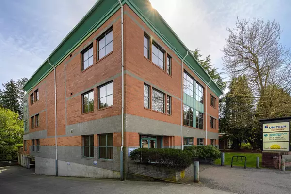 Tsawwassen, BC V4L 2A8,1530 56 ST #303