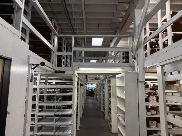 Surrey, BC V3T 2T1,12993 King George BLVD