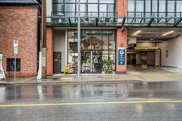 New Westminster, BC V3M 1E3,1234 Confidential ST