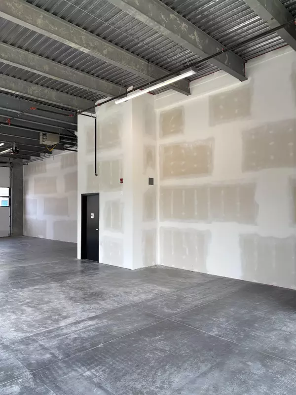 Langley, BC V3A 3Y2,19975 56 AVE #106