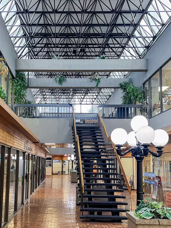 Coquitlam, BC V3B 6B4,3030 Lincoln AVE #129