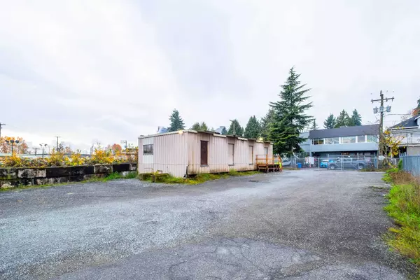 New Westminster, BC V5L 3G1,445 Brunette AVE